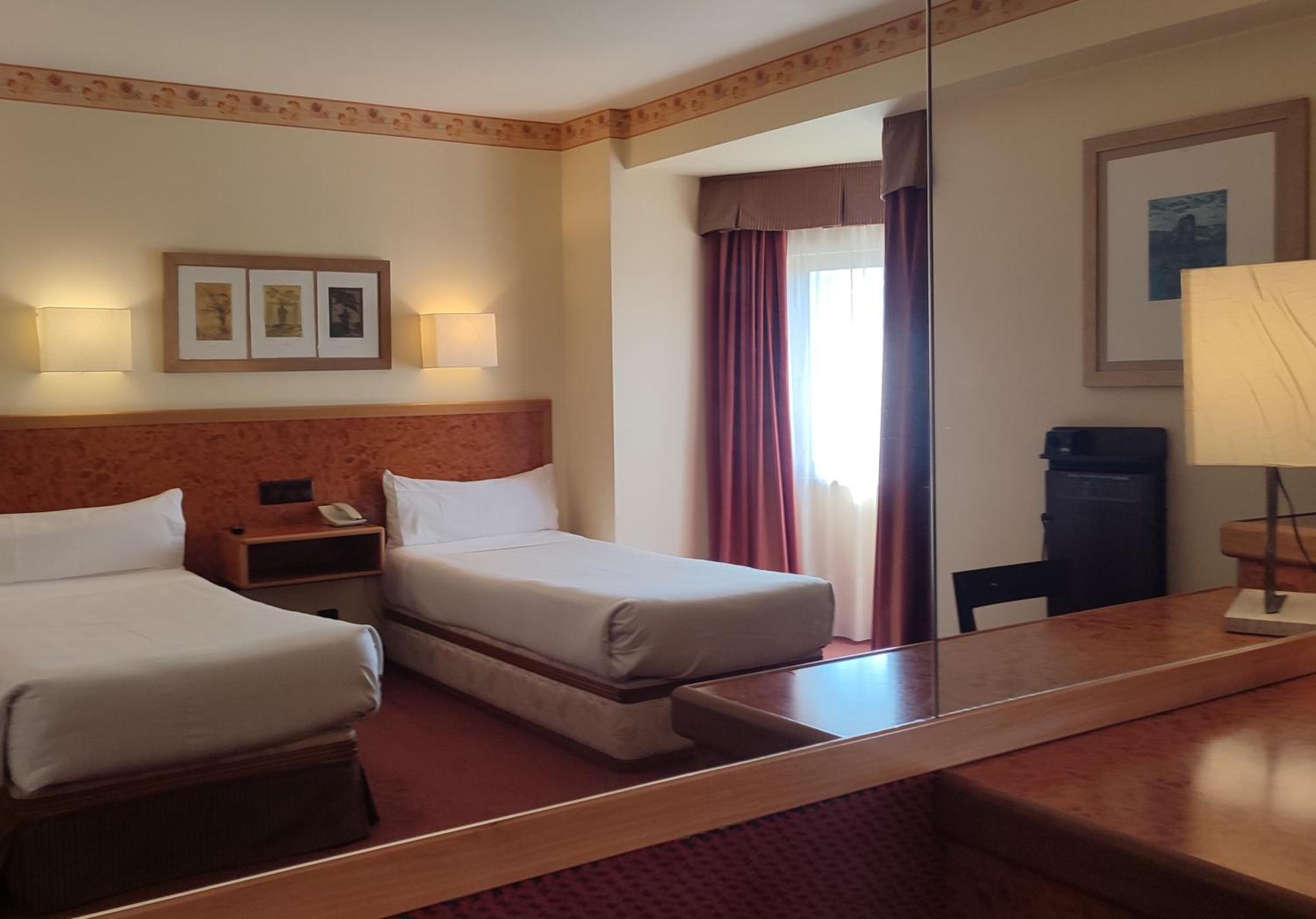 Hotel Sercotel Cuatro Postes Ávila Εξωτερικό φωτογραφία